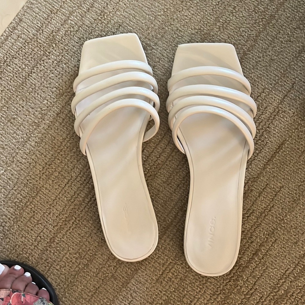 Vince sandals